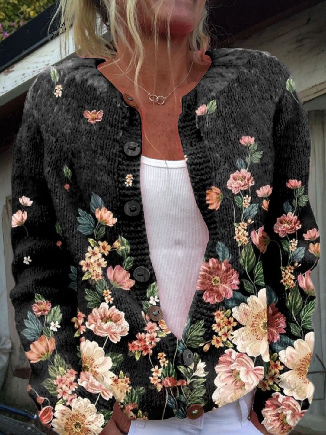 Annamaria | Cardigan a fiori su fondo nero