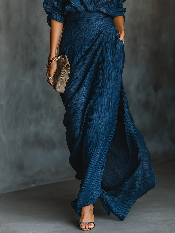 Chiara | Completo blu con pantaloni ampi, foto 3
