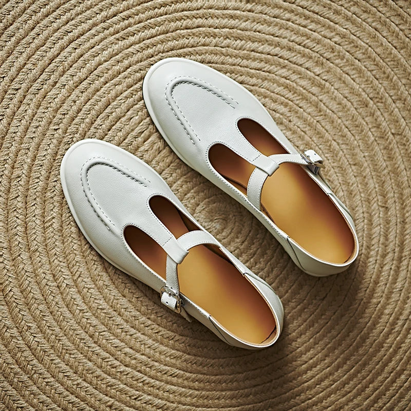 Clara | Scarpe con cinturino a T e tacco basso, foto 6