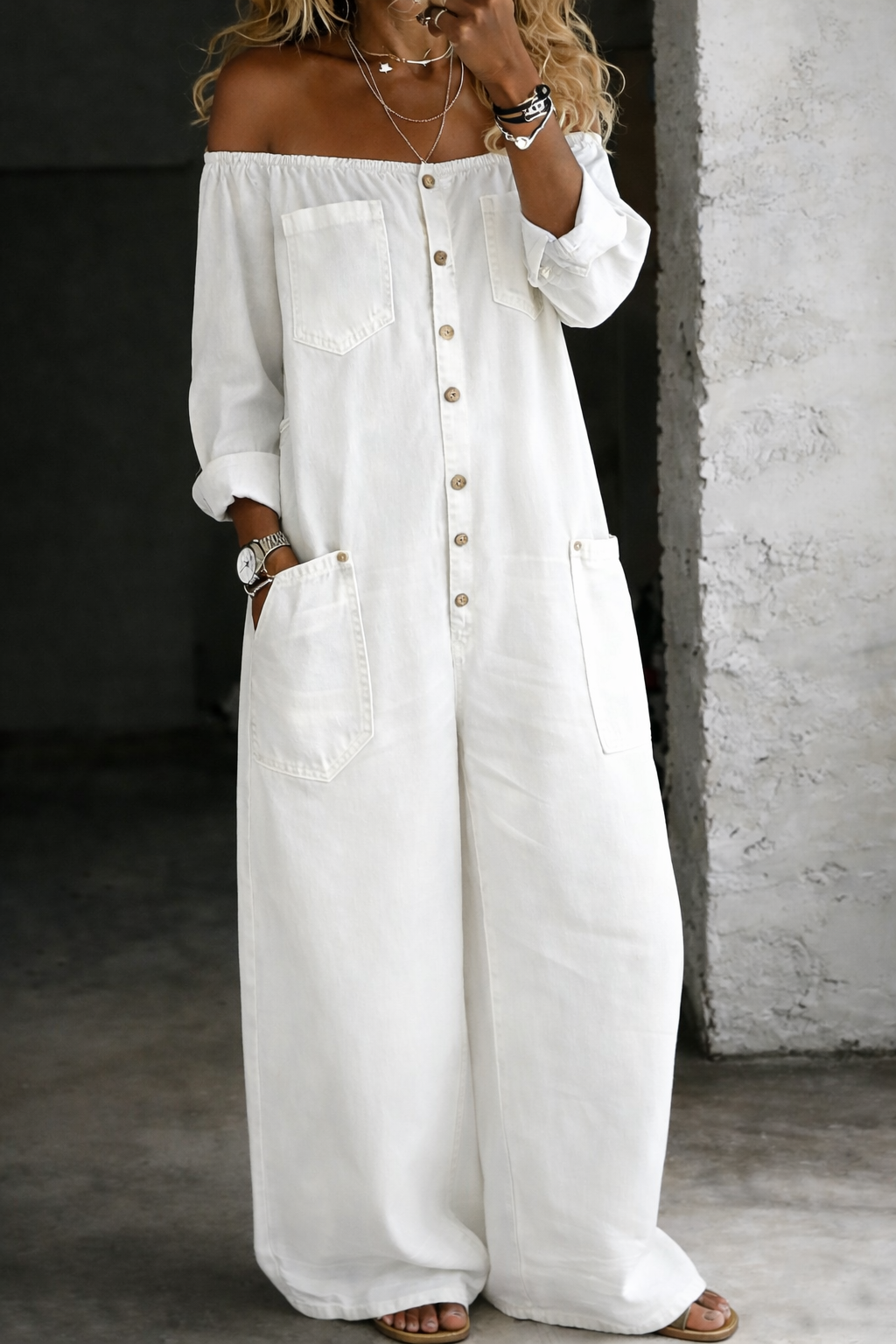 Jumpsuit a maniche lunghe con spalle scoperte Isabella – colore Bianco