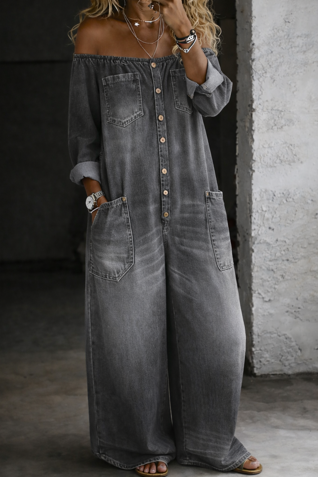 Jumpsuit a maniche lunghe con spalle scoperte Isabella – colore Grigio