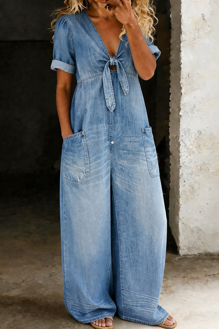Jumpsuit a maniche corte con scollo a V Sofia – colore Azzurro