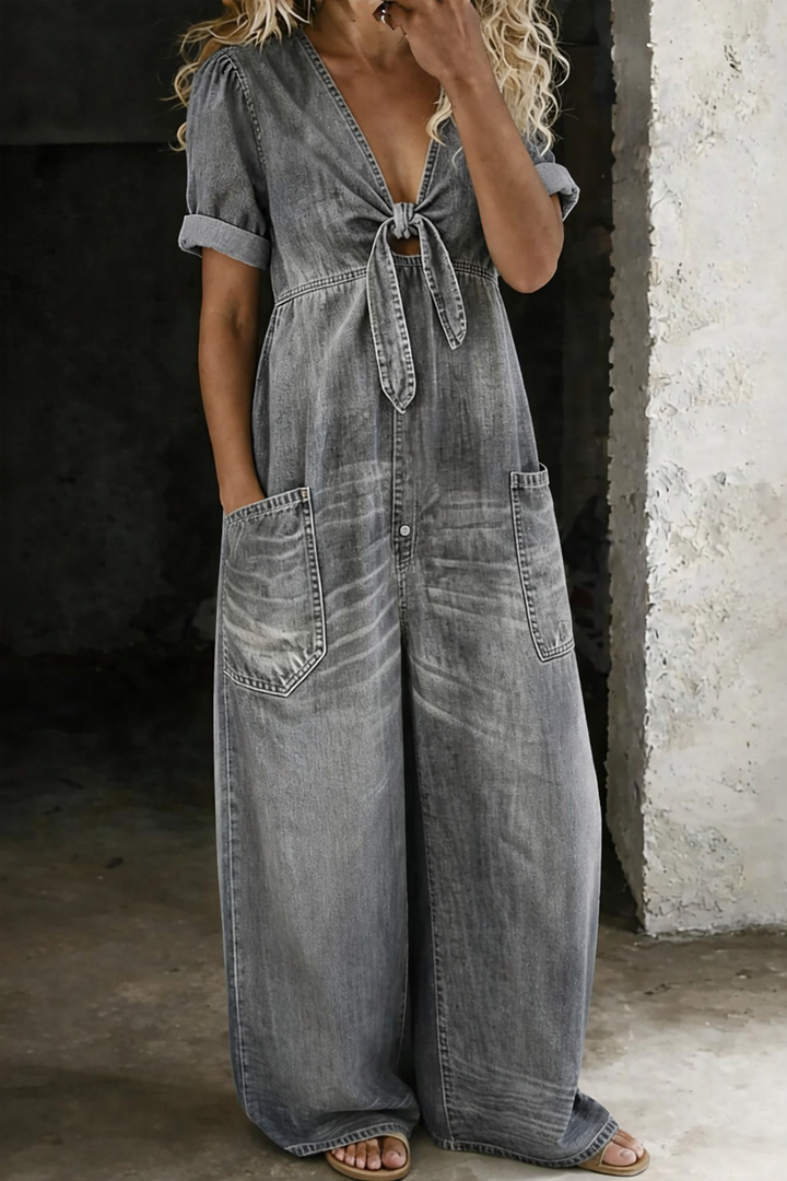 Jumpsuit a maniche corte con scollo a V Sofia – colore Grigio